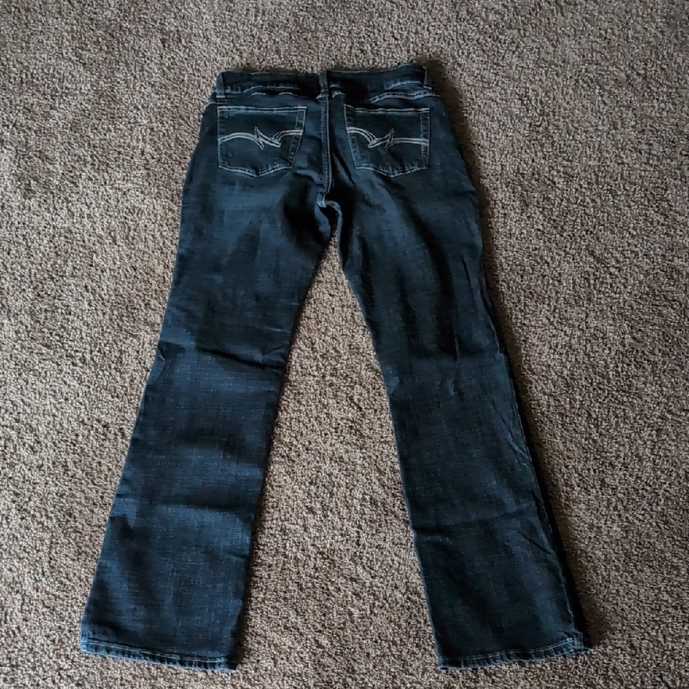 Wrangler Women's Boot Cut Jeans with Contrast Stitching